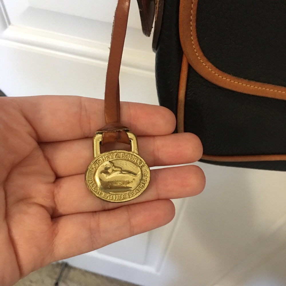 vintage dooney & bourke crossbody - Picture 3 of 6